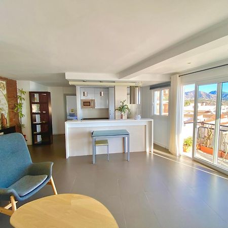 Modern Apartment Stunning Sea Views And Pool Нерха Екстер'єр фото