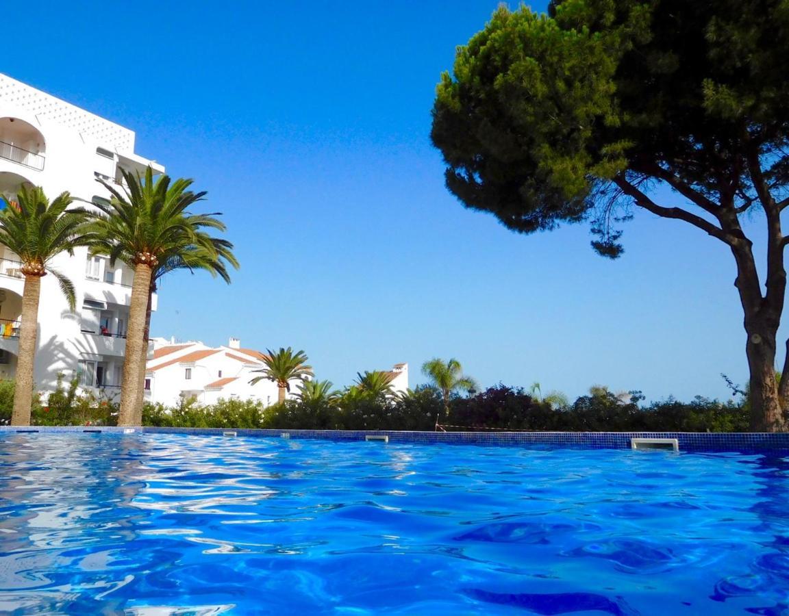 Modern Apartment Stunning Sea Views And Pool Нерха Екстер'єр фото